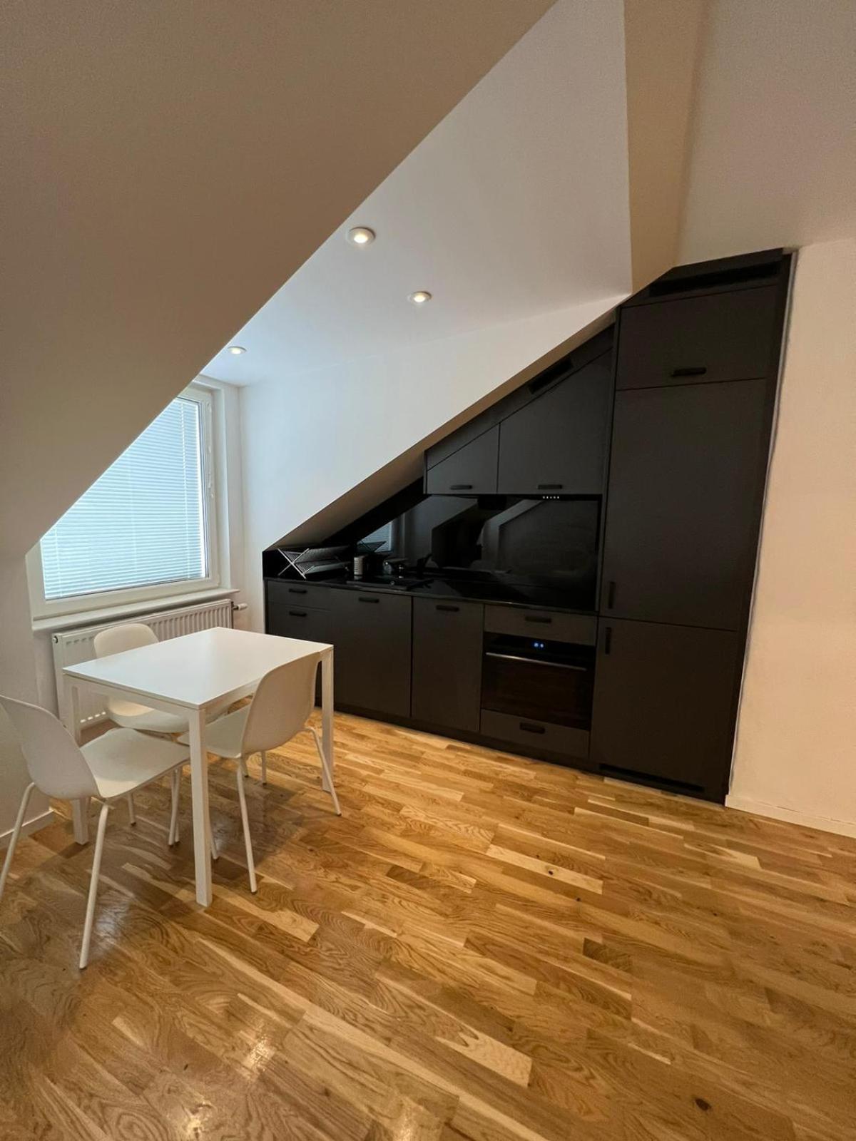 Home Inn Rsg19 Стокхолм Екстериор снимка